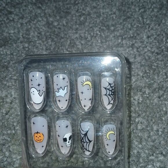 Press on Nails  Halloween   ghosts pumkins, spider webs  NEW - Picture 4 of 4